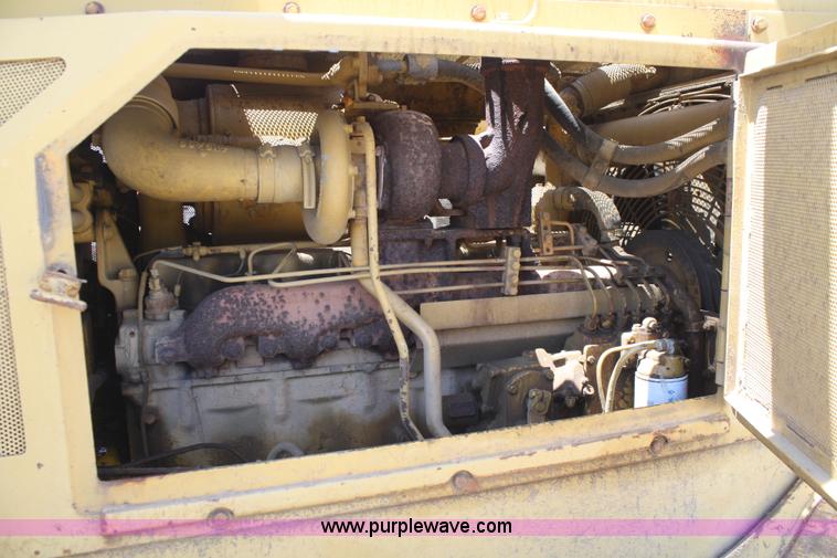 image for item B6736 1976 Caterpillar D6C dozer