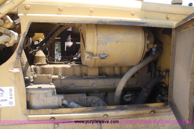 image for item B6736 1976 Caterpillar D6C dozer