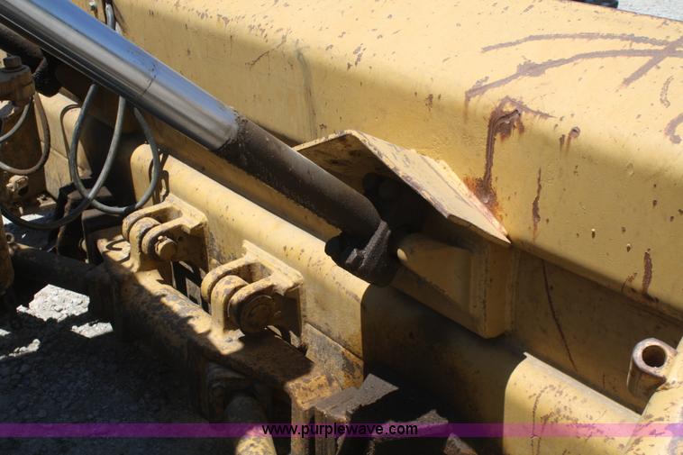 image for item B6736 1976 Caterpillar D6C dozer