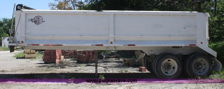 image for item B6750 2000 Hog 24'L end dump trailer