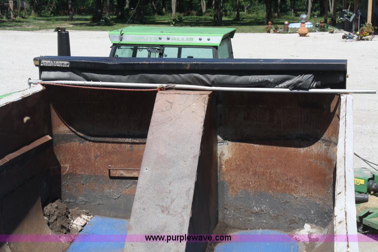 image for item B6750 2000 Hog 24'L end dump trailer