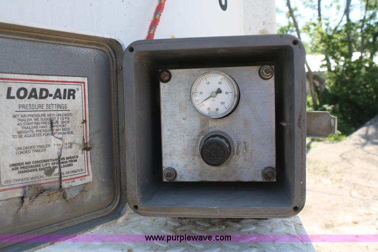 image for item B6750 2000 Hog 24'L end dump trailer