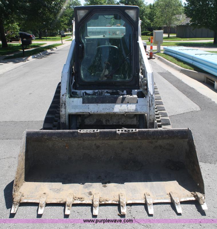 image for item B6752 2003 Bobcat T190 skid steer