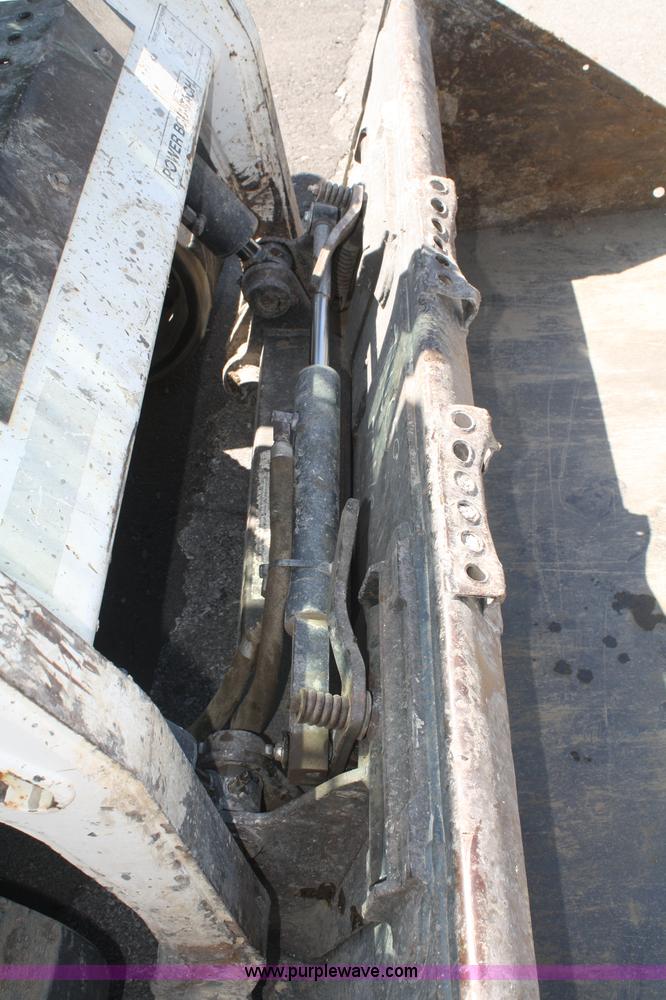 image for item B6752 2003 Bobcat T190 skid steer