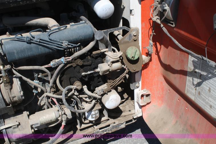 image for item B6752 2003 Bobcat T190 skid steer