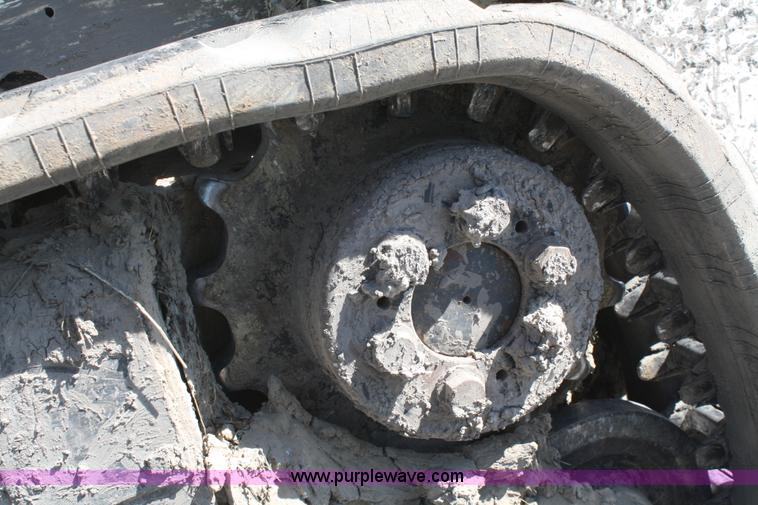 image for item B6752 2003 Bobcat T190 skid steer