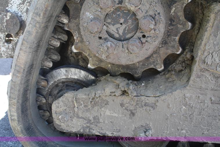 image for item B6752 2003 Bobcat T190 skid steer