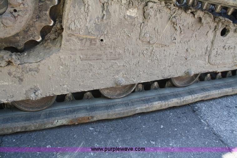 image for item B6752 2003 Bobcat T190 skid steer