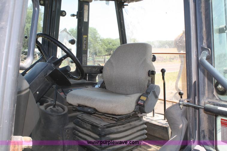 image for item B6753 2002 John Deere 310SG backhoe