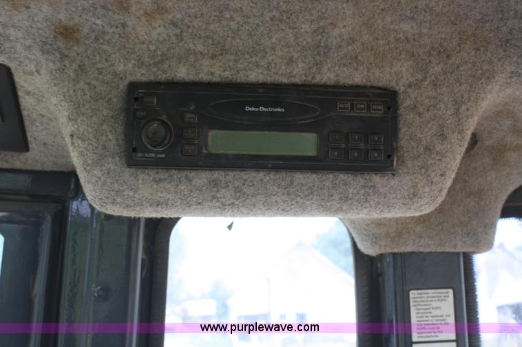 image for item B6753 2002 John Deere 310SG backhoe