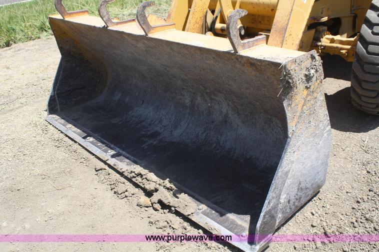 image for item B6753 2002 John Deere 310SG backhoe