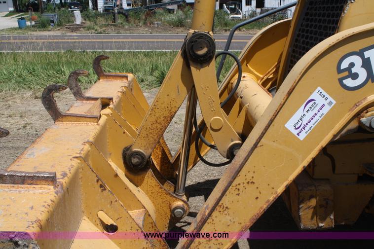 image for item B6753 2002 John Deere 310SG backhoe