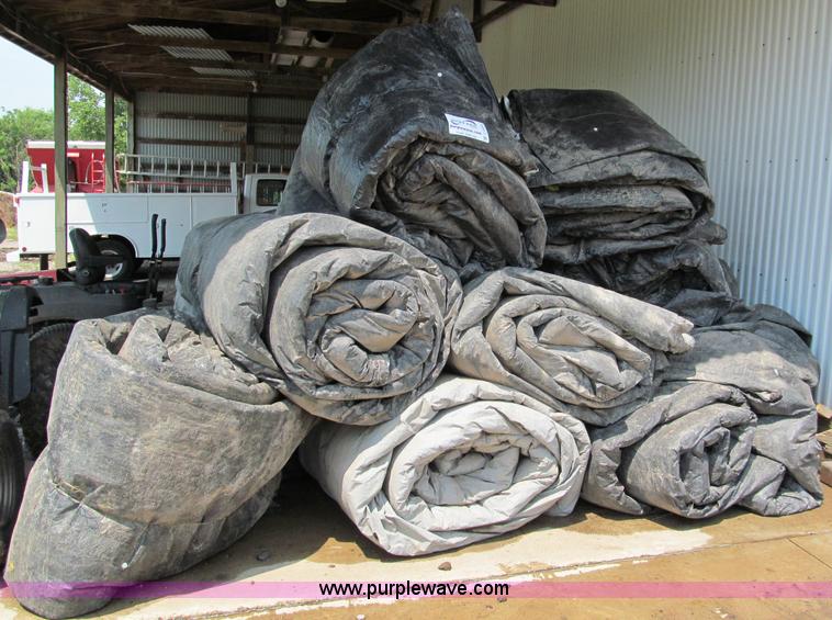 image for item C2225 (16) insulated concrete blankets