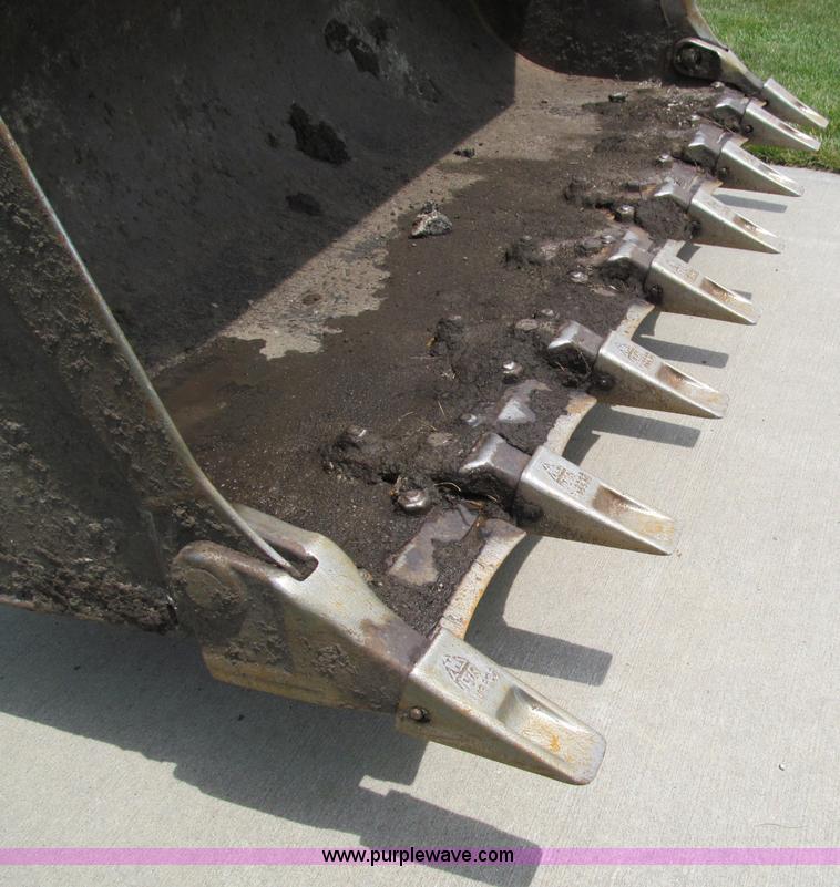 image for item C2232 2003 Caterpillar 953C track loader