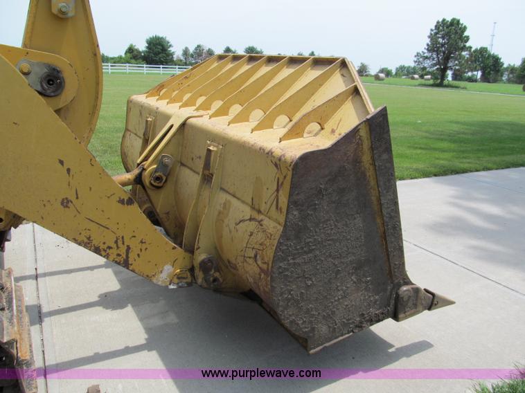 image for item C2232 2003 Caterpillar 953C track loader