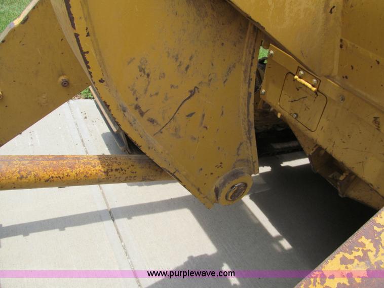 image for item C2232 2003 Caterpillar 953C track loader