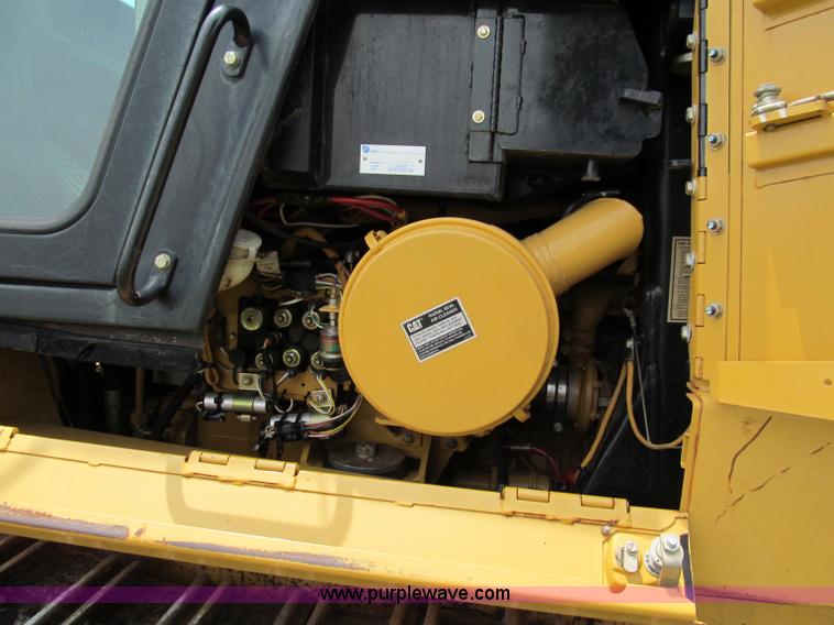 image for item C2232 2003 Caterpillar 953C track loader