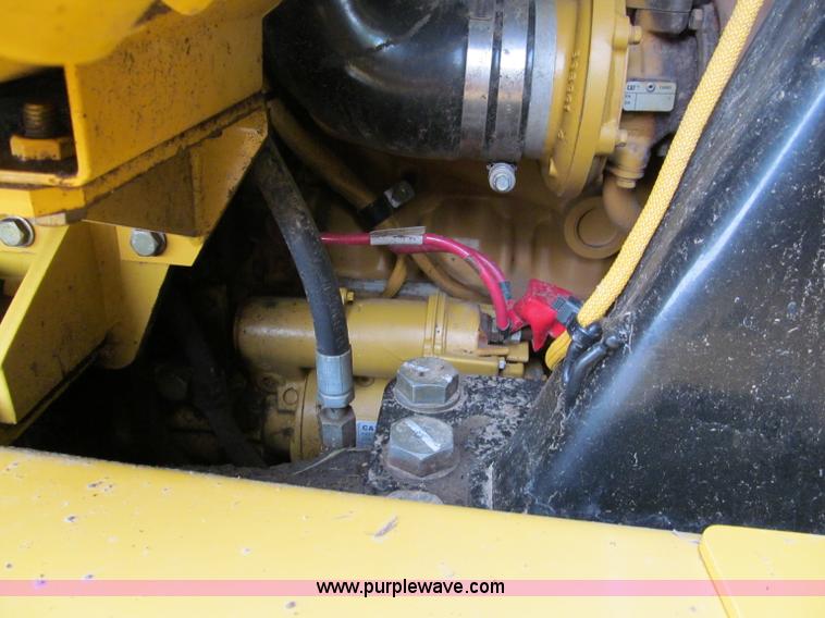 image for item C2232 2003 Caterpillar 953C track loader