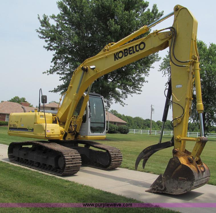 image for item C2233 2003 Kobelco SK160LC excavator