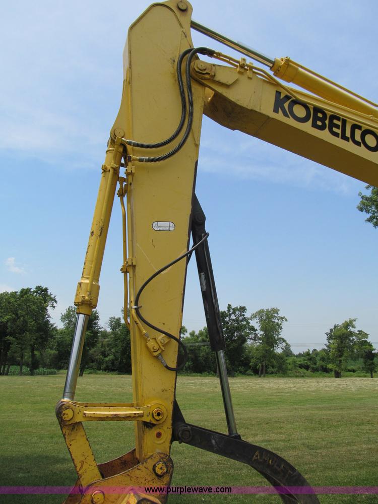 image for item C2233 2003 Kobelco SK160LC excavator
