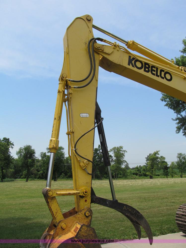 image for item C2233 2003 Kobelco SK160LC excavator