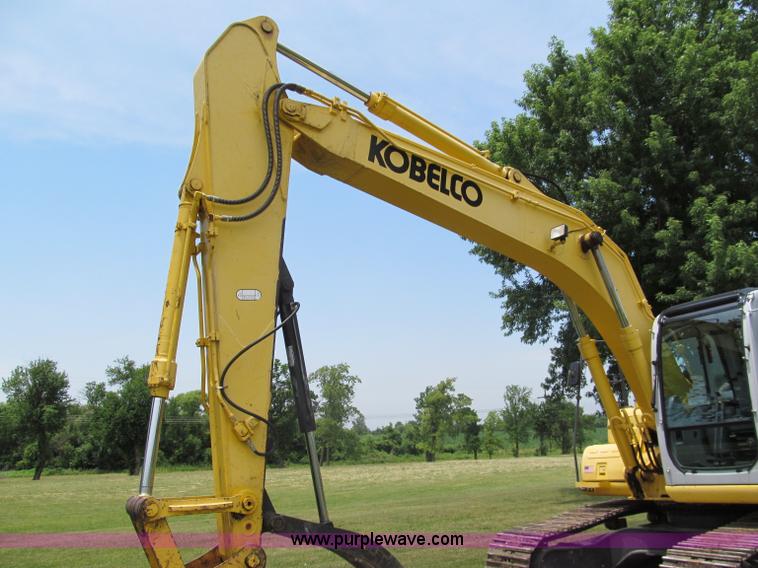image for item C2233 2003 Kobelco SK160LC excavator