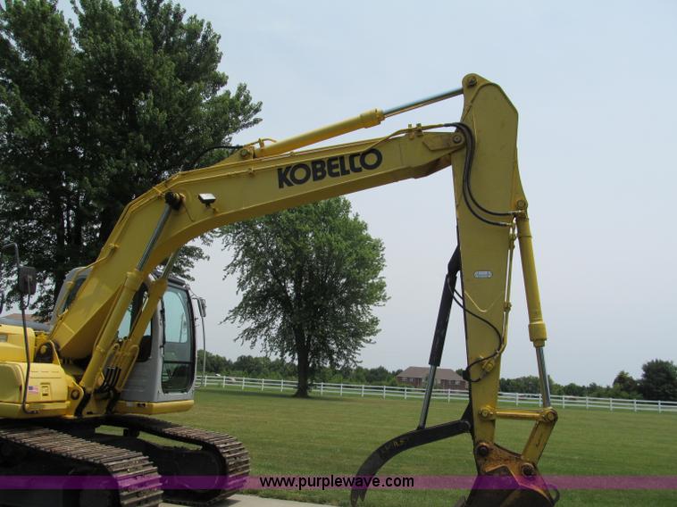 image for item C2233 2003 Kobelco SK160LC excavator