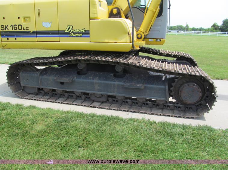 image for item C2233 2003 Kobelco SK160LC excavator