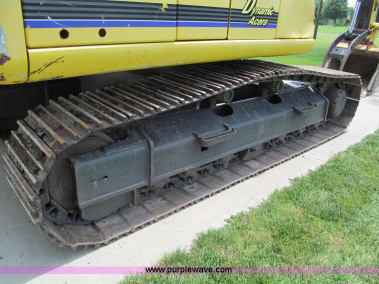 image for item C2233 2003 Kobelco SK160LC excavator