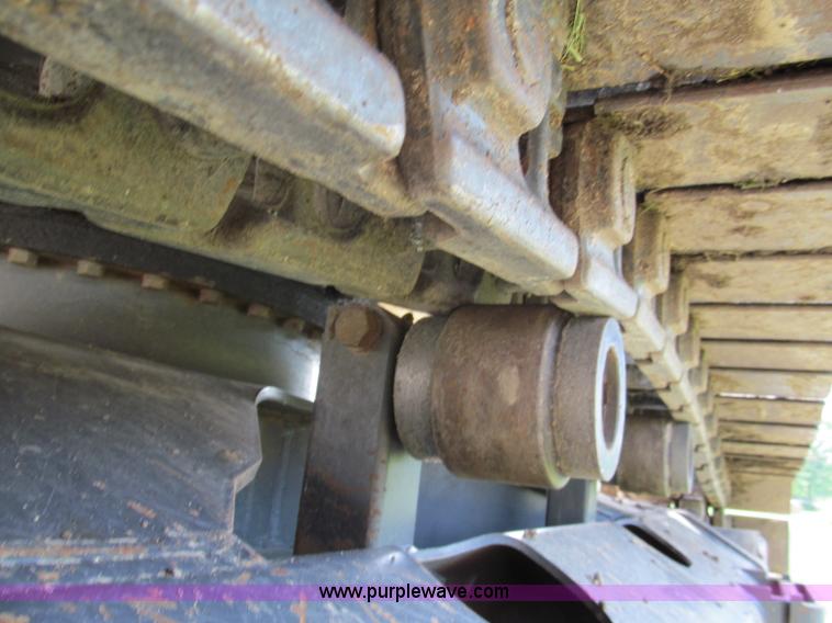 image for item C2233 2003 Kobelco SK160LC excavator