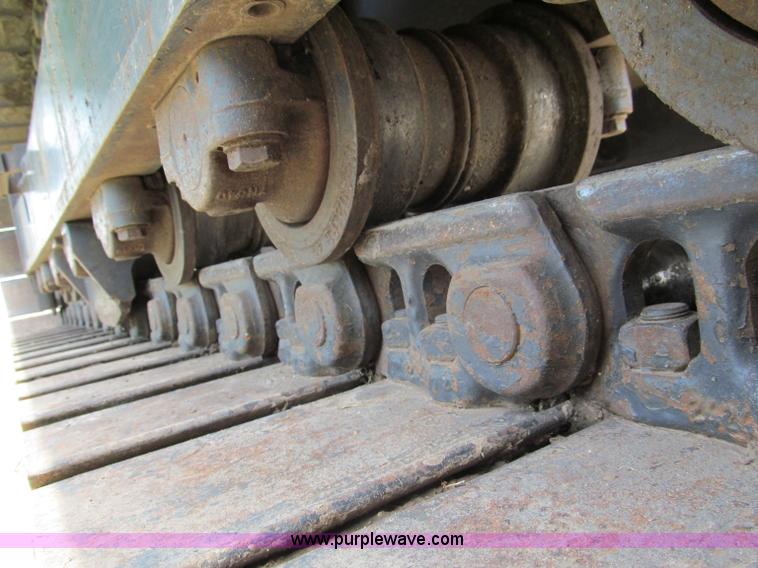 image for item C2233 2003 Kobelco SK160LC excavator