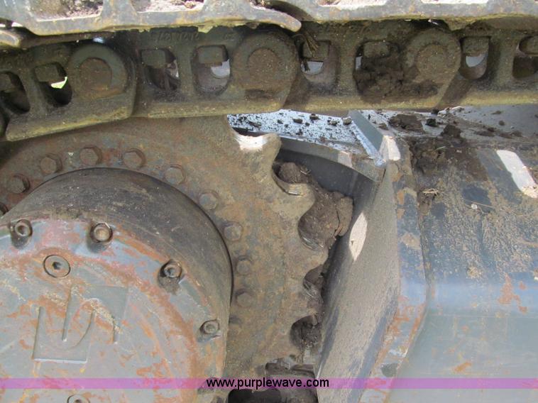 image for item C2233 2003 Kobelco SK160LC excavator