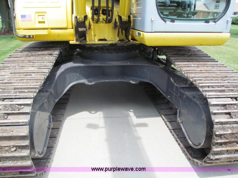 image for item C2233 2003 Kobelco SK160LC excavator