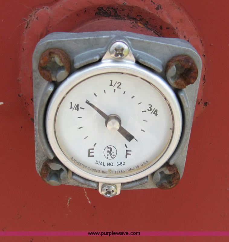 image for item C2235 2,000 gallon fuel tank