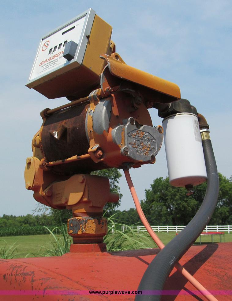 image for item C2235 2,000 gallon fuel tank