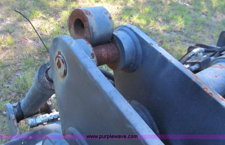 image for item C2247 Bobcat Doosan 88" grapple bucket for wheel loader