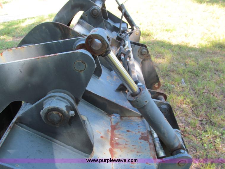 image for item C2247 Bobcat Doosan 88" grapple bucket for wheel loader