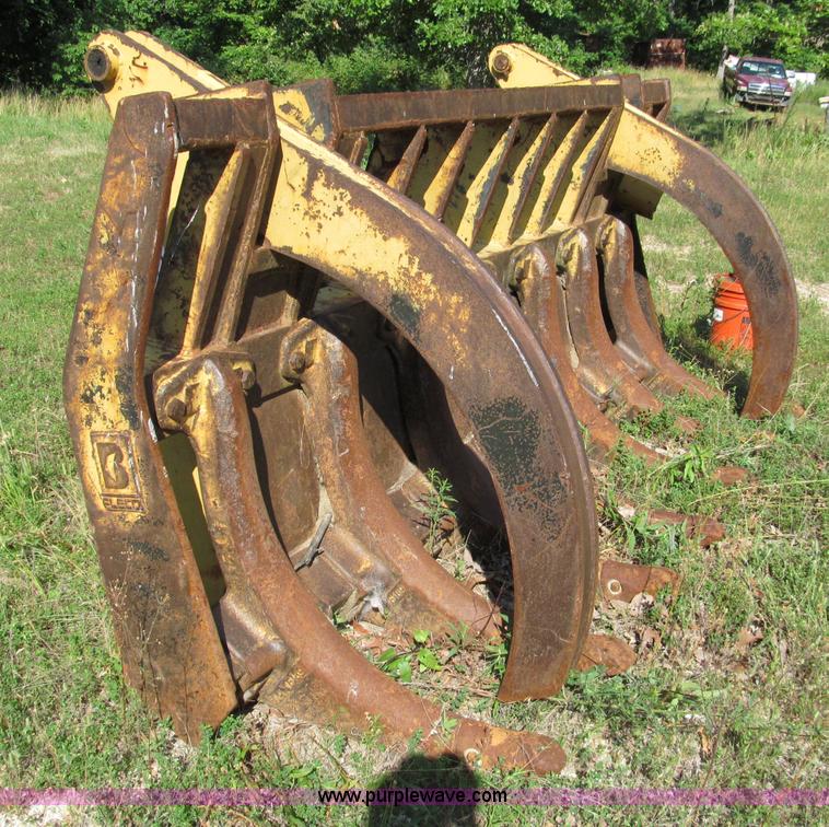 image for item C2248 Fleco 115" log grapple bucket