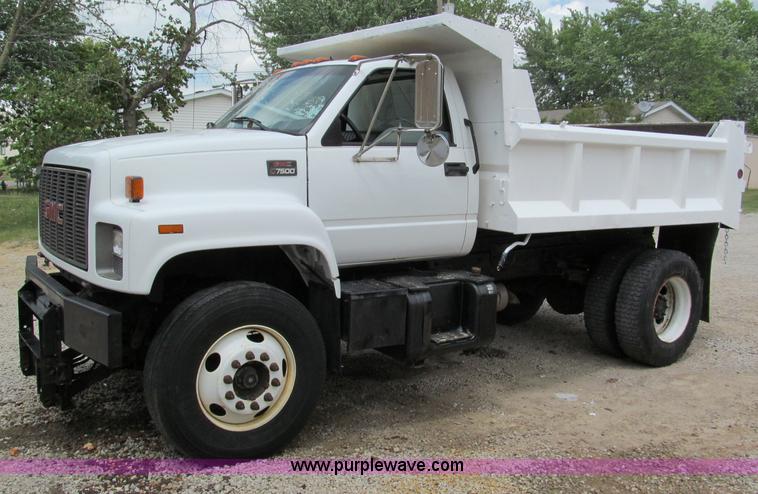 image for item C2300 2000 GMC C7500 dump truck