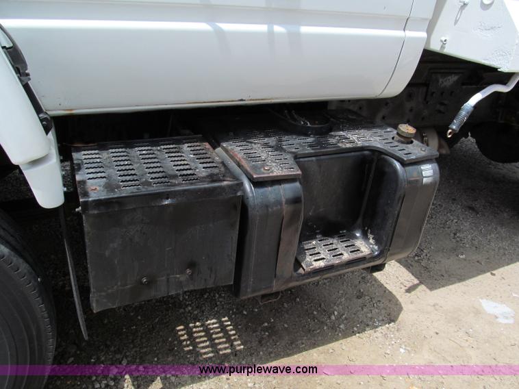 image for item C2300 2000 GMC C7500 dump truck