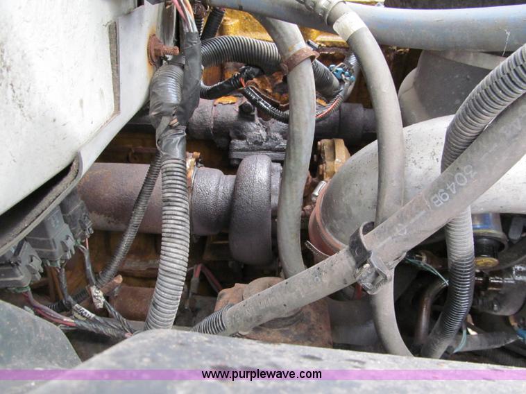 image for item C2300 2000 GMC C7500 dump truck