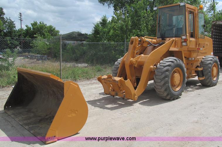 image for item C2303 1994 Case 621B wheel loader