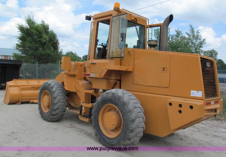 image for item C2303 1994 Case 621B wheel loader