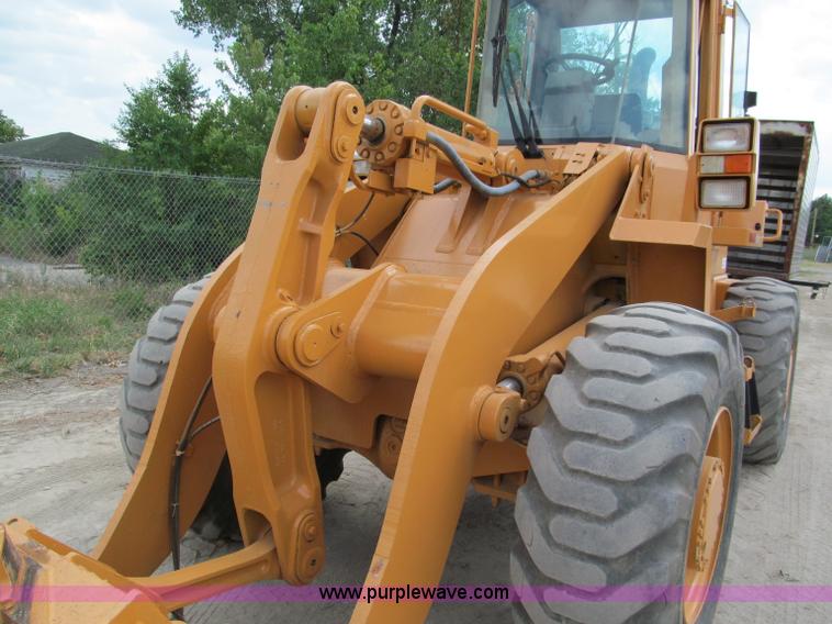image for item C2303 1994 Case 621B wheel loader