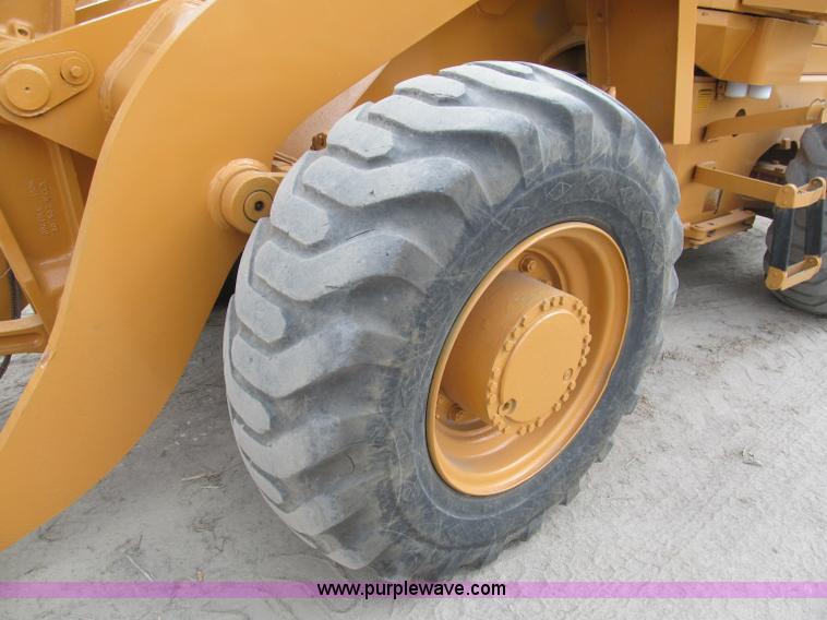 image for item C2303 1994 Case 621B wheel loader