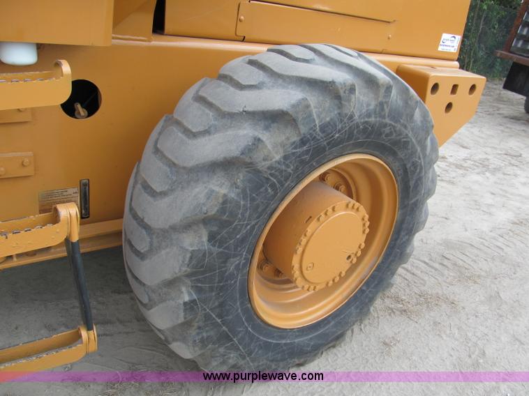 image for item C2303 1994 Case 621B wheel loader