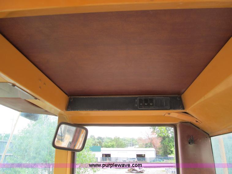 image for item C2303 1994 Case 621B wheel loader