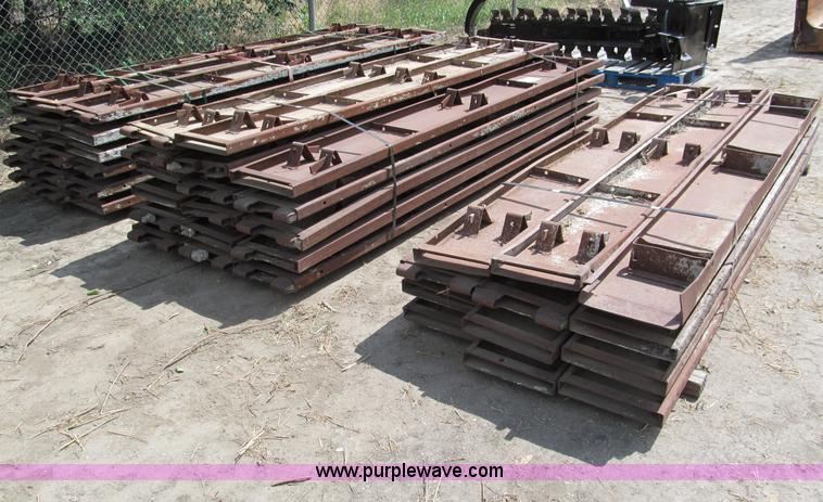 image for item C2305 Concrete curb forms