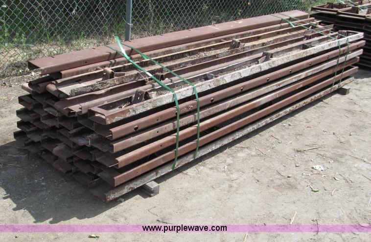 image for item C2305 Concrete curb forms