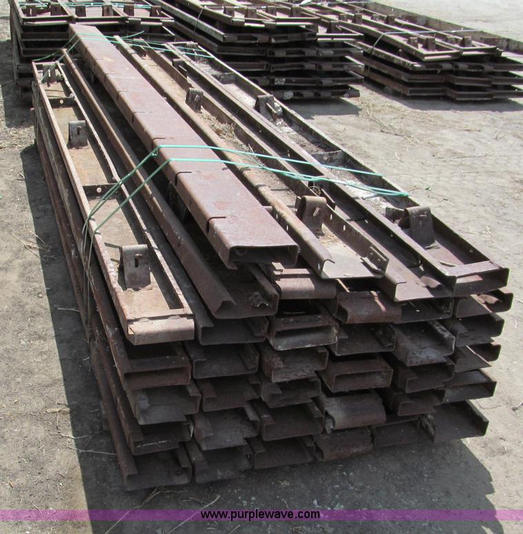 image for item C2305 Concrete curb forms